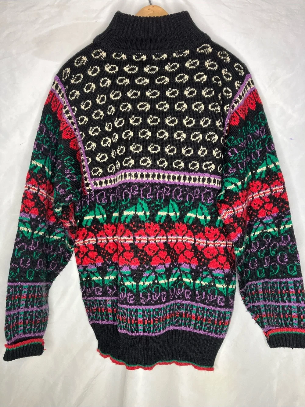 Karen Scott VTG wool blend floral/ fair isle sweater M